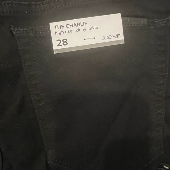 Black jeans with dazzles - Picture 3 of 4